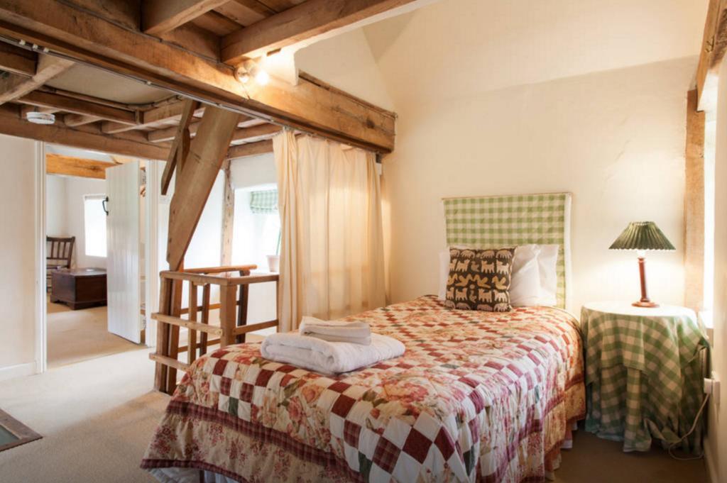 Owlpen Manor Cottages Uley Luaran gambar